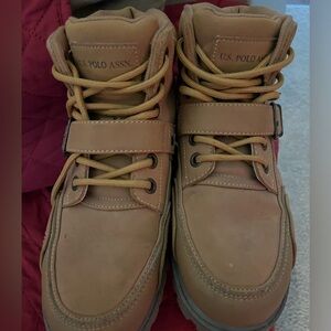 Men’s Ralph Lauren Polo boots. Size 9M